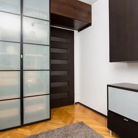 Apartment Favorito New Center *